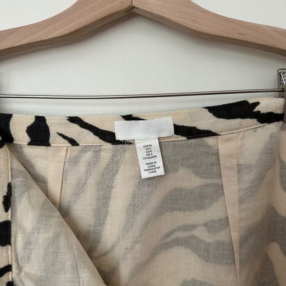 H&M Zebra Print Mini Skirt - Black and Cream - Picture 6 of 9